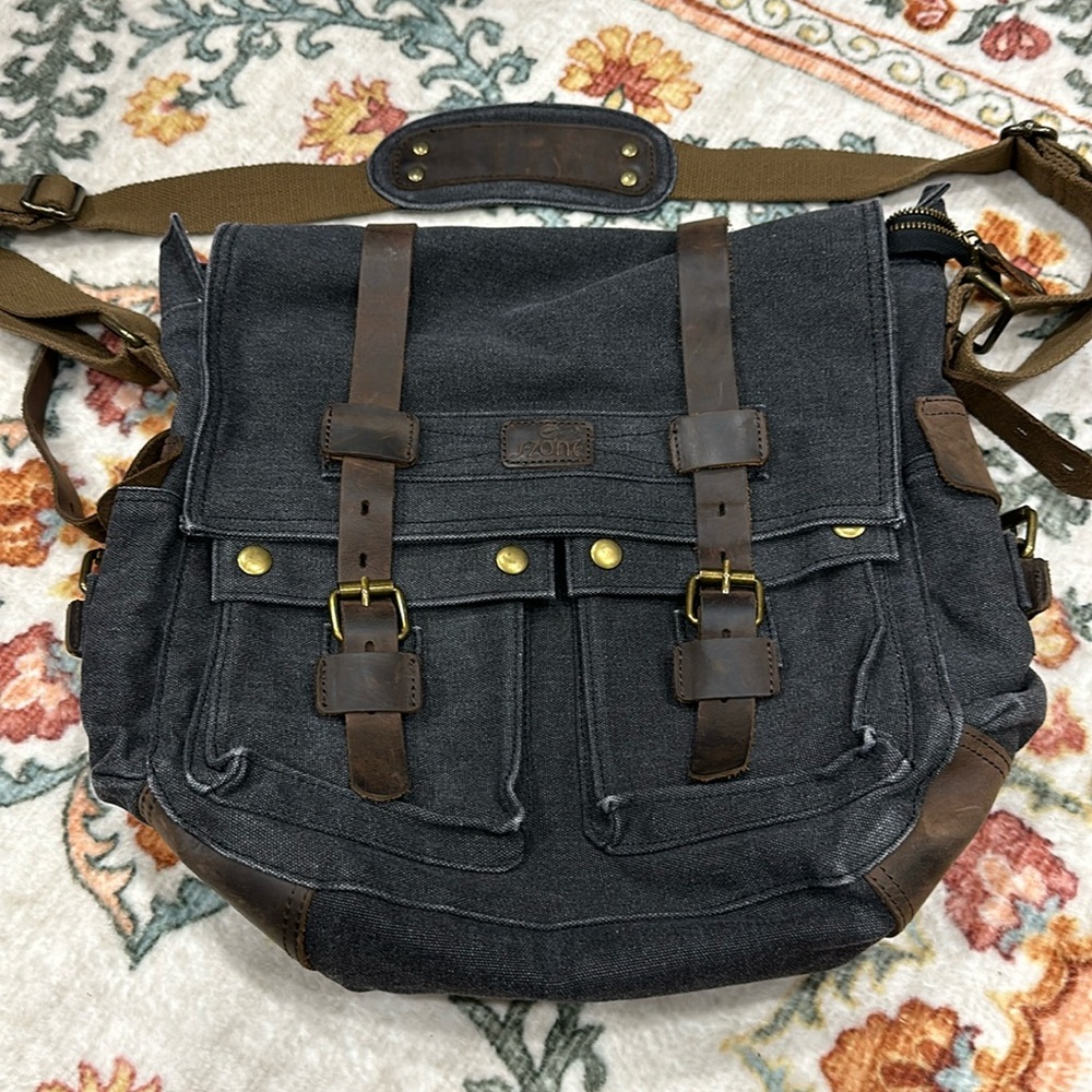 S Zone Messenger Bag